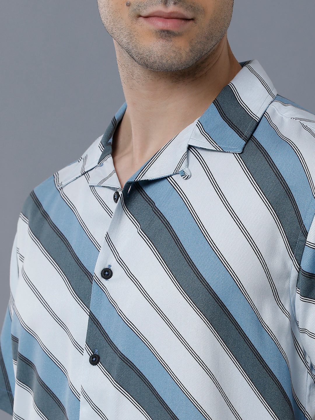 Striped shirt half sleeve